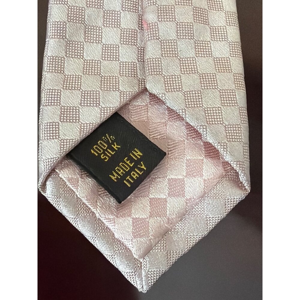Louis Vuitton Damier 100% Silk Tie Pink LV Logo Silk Made Italy Used w/COA 59" - Picture 6 of 13